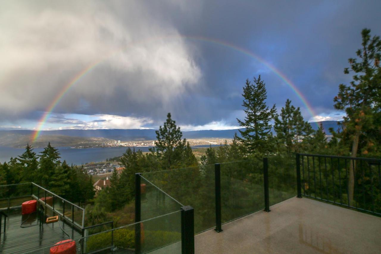 Honeymoon Suite West Kelowna Exterior photo